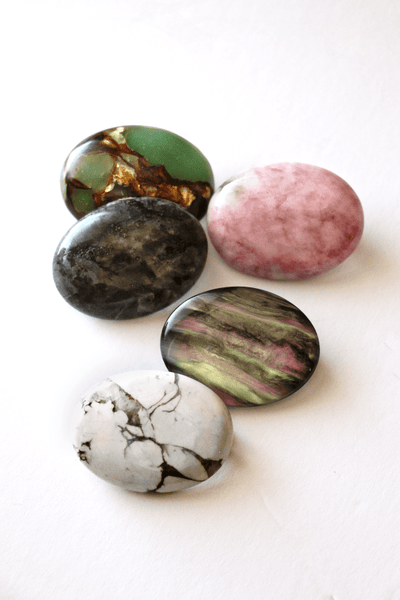Broche de crosse élémentaire