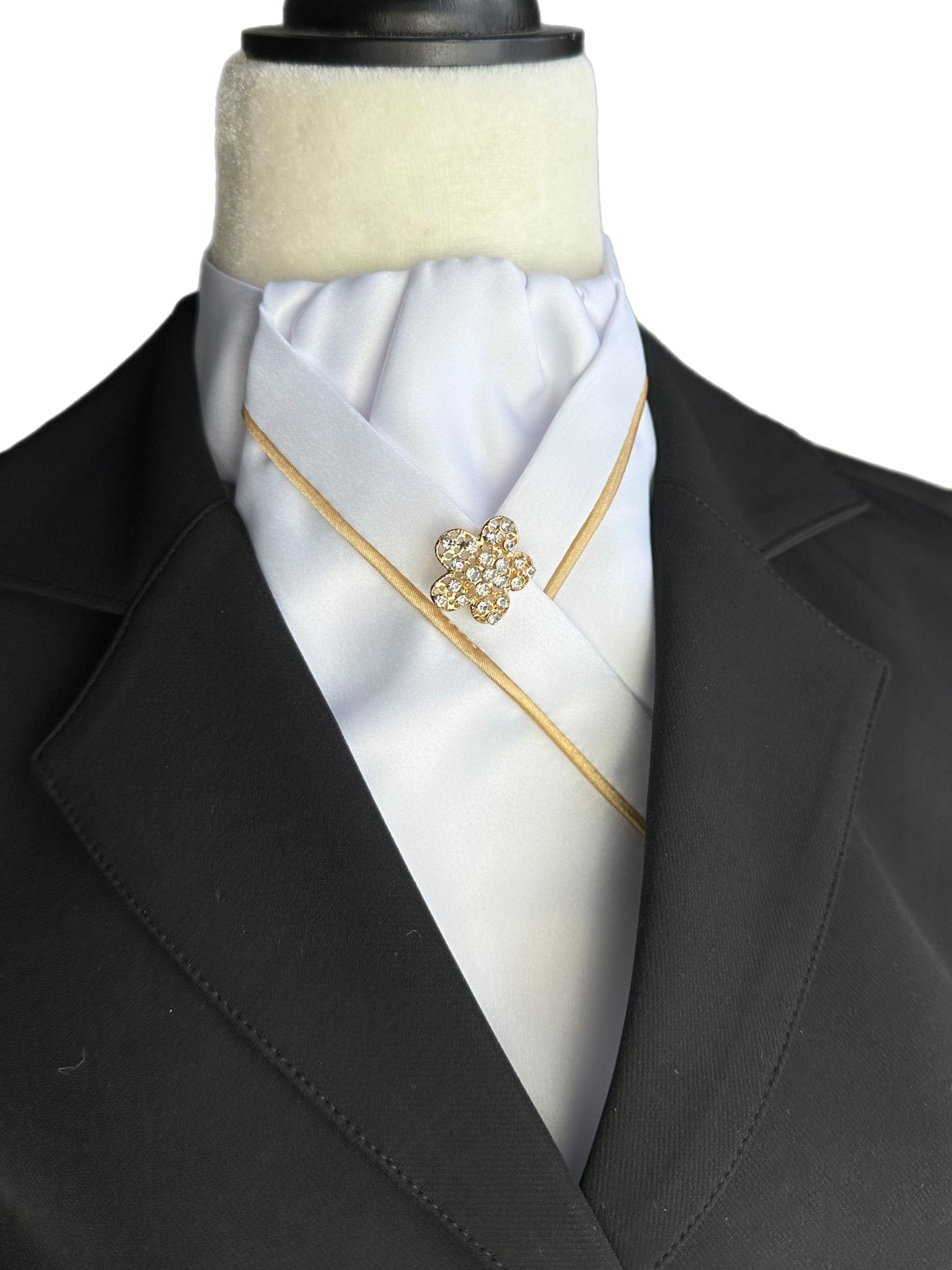 Cravate standard avec passepoil doré