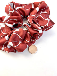 Scrunchie Red Stirrups